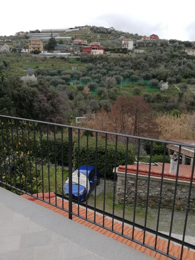 임페리아 La Torretta Di Piero Con Terrazzi E Parcheggio Privato Citra Zero Zero Ottanta 31Lst0282 아파트 외부 사진