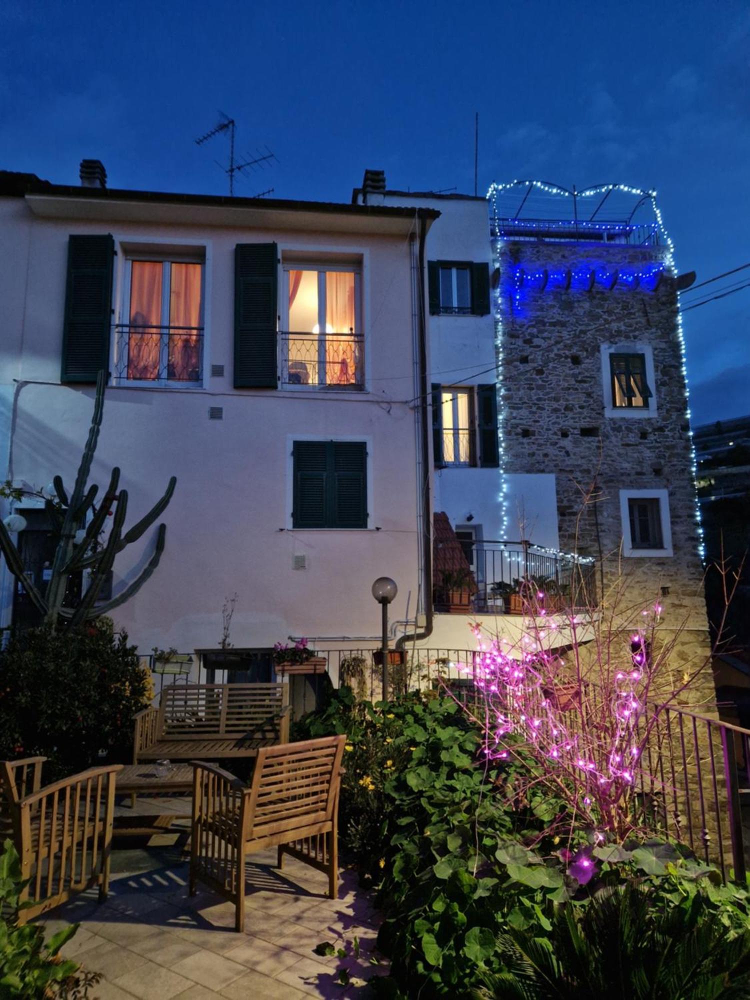 임페리아 La Torretta Di Piero Con Terrazzi E Parcheggio Privato Citra Zero Zero Ottanta 31Lst0282 아파트 외부 사진